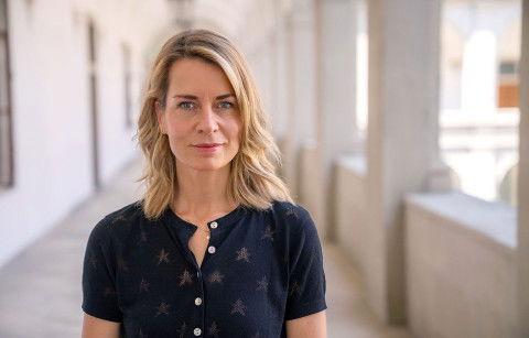 "Tagesthemen"-Moderatorin Jessy Wellmer fragt nach, wie das Beamtentum reformiert werden könnte.