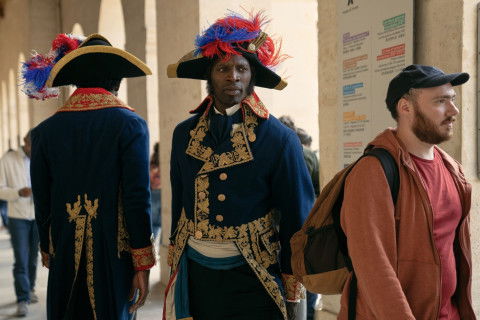 Als Meister der Verkleidung fällt Assane Diop (Omar Sy) kaum auf.