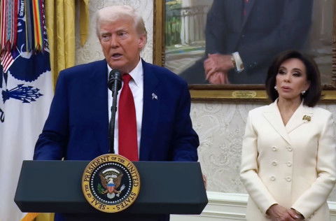 Eine Rede des amerikanischen Präsidenten Donald Trumps im Weißen Haus: Um seine politischen Feinde in Schach zu halten, setzt seine Regierung auch Universitäten finanziell unter Druck.